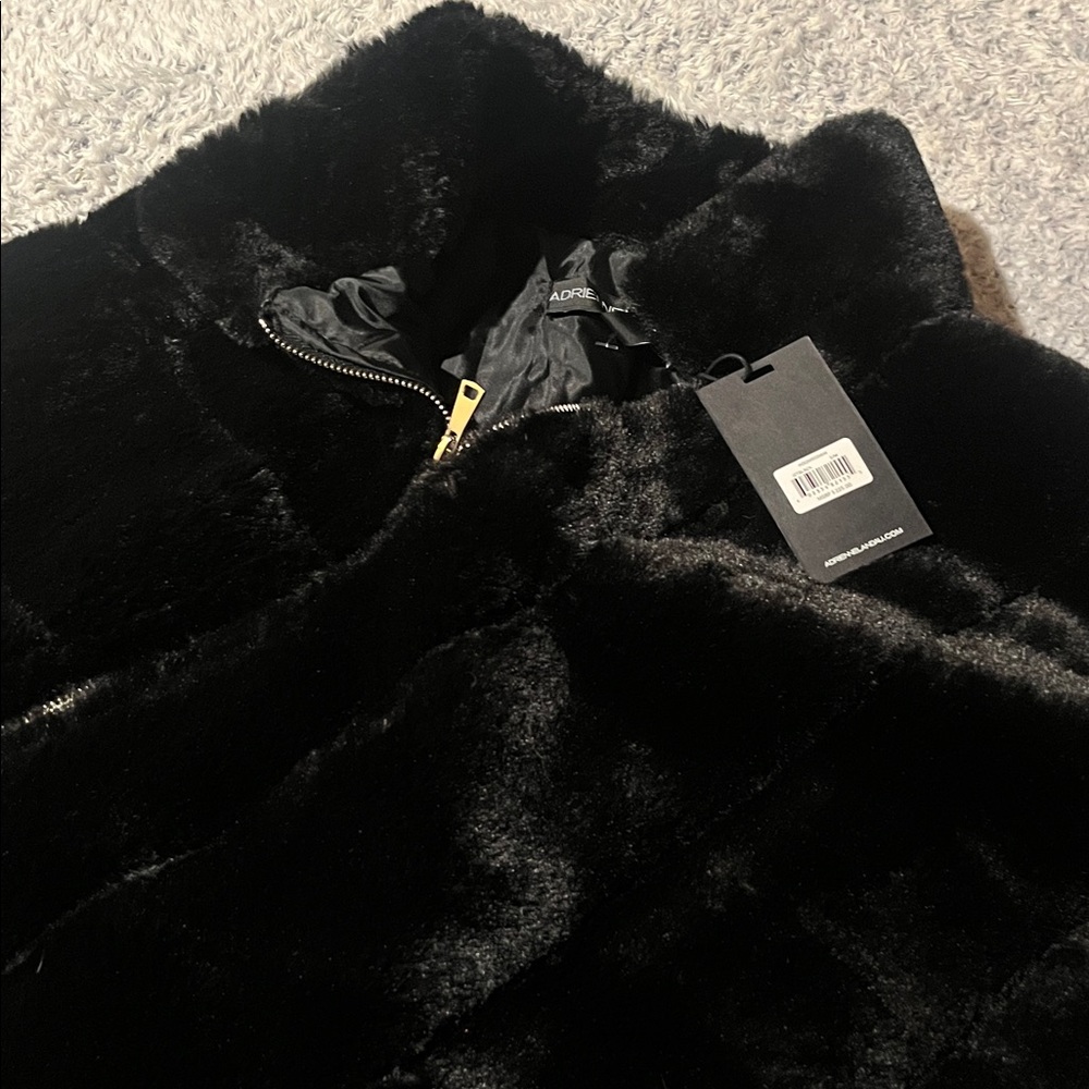 Adrienne Landau Black Faux Fur Cape - Picture 12 of 12